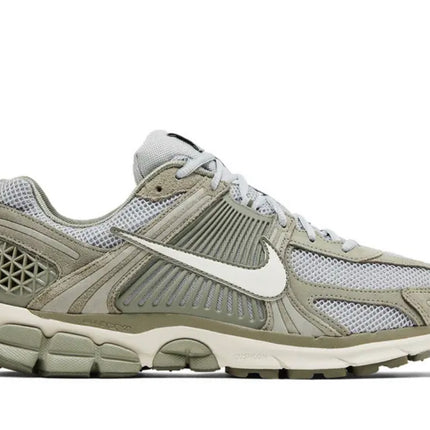 AIR ZOOM VOMERO 5 DARK STUCCO